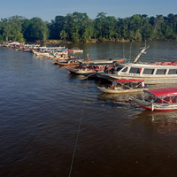 A imagem mostra embarcações impedindo o acesso ao município de Barcarena, na Região Metropolitana de Belém.