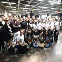 Estudantes da escola Vilhena Alves, em Belém, visitam a sede do Grupo Liberal.