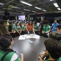 Visita dos alunos do Sophos ao Grupo Liberal.