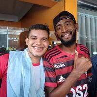 Alexsandro Bruno e Junior Souza chamaram a atenção por semelhança com jogadores do Flamengo