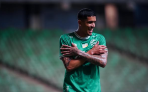 Atacante recusado pelo Santos na segunda divisão agita mercado da Série A