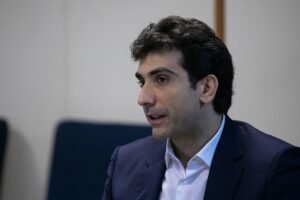 AGU aciona Polícia Federal e CVM por fake news sobre falas de Galípolo