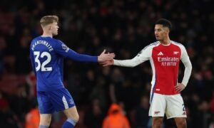 Arsenal fica no empate sem gols com o Everton e perde chance de se aproximar do Liverpool