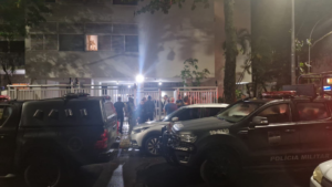 Bandidos são presos após alugar apartamento e fazer arrastão em prédio em Copacabana