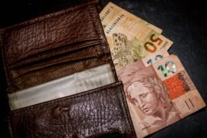 CNI projeta crescimento do PIB do Brasil em 2,4% para 2025