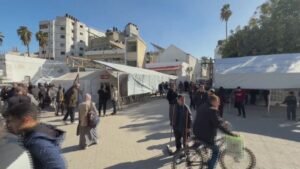 Israel detém médicos após invadir hospital no norte da Faixa de Gaza