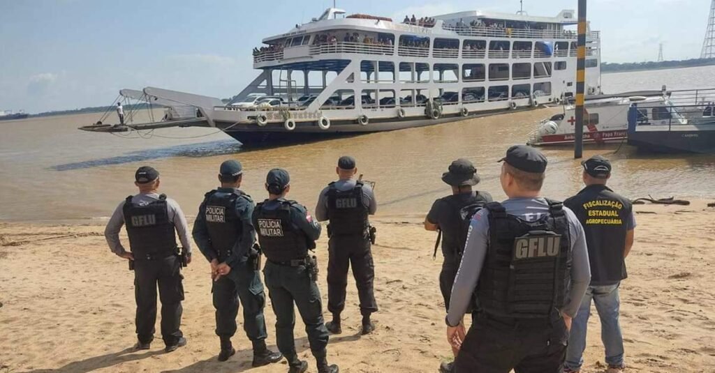 Polícia apreende mais de 23 kg de maconha e prende foragido em barco na região de Óbidos