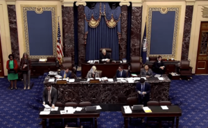 Senado dos EUA aprova projeto de lei de financiamento e evita paralisação