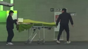 Sobrevivente do acidente aéreo na Coreia do Sul está consciente e falando