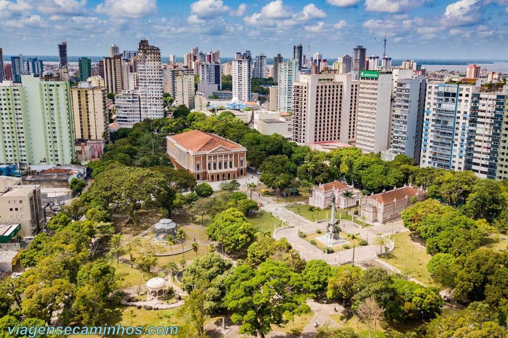Taróloga prevê 2025 transformador para Belém com destaque global e desafios estratégicos
