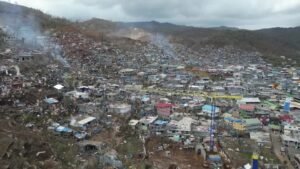 Vídeo mostra destruição em Mayotte após ciclone Chido