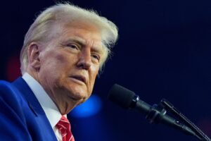 Após sentença, Trump chama caso de suborno de “caça às bruxas” e acusa democratas