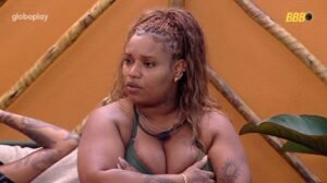 BBB25: Camilla sobre Dona Vilma: “Não fede nem cheira”