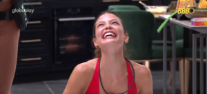 BBB25: Vitória Strada perde 50 estalecas e celebra; entenda motivo