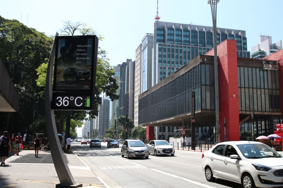 Calor continua em quase todo país nesta quinta-feira (23); veja previsão