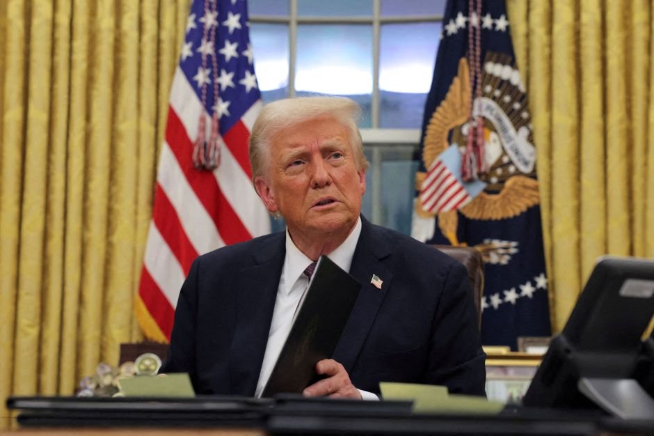 Embate entre Trump e justiça desarticula orçamento dos EUA