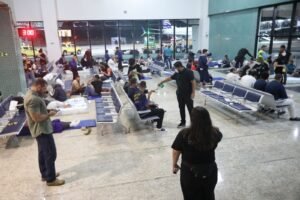 FAB fará transporte de brasileiros deportados dos EUA para MG