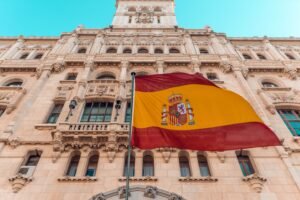 Governo espanhol enfrenta divisão sobre redução da jornada semanal de trabalho