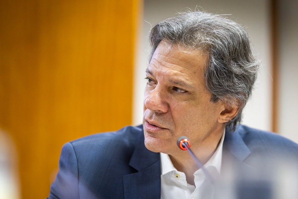 Haddad apresenta sugestões de veto à reforma tributária a Lula