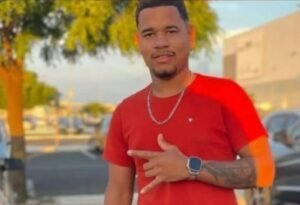 Jovem é assassinado após publicar foto com gesto que seria de facção criminosa