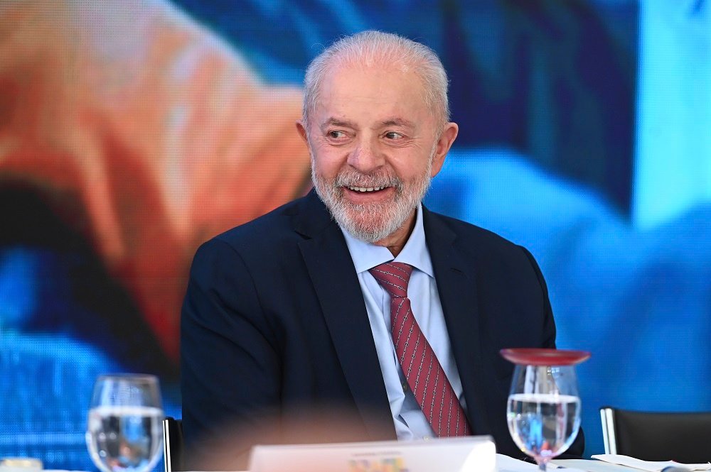 Lula conversa com Putin e expressa desejo de participar do Dia da Vitória em Moscou