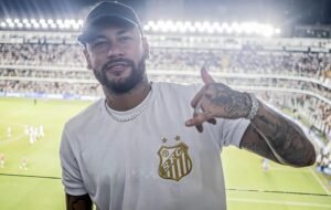 Marcelo Teixeira anuncia volta de Neymar ao Santos