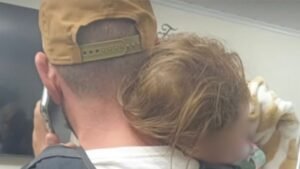 Mulher que sequestrou bebê no PR cortou e tingiu cabelo da criança