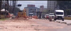 Obras de urbanização da Avenida Augusto Montenegro estão paralisadas desde agosto de 2024