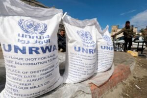 Palestinos temem efeitos de nova lei de Israel que proíbe atuação da UNRWA