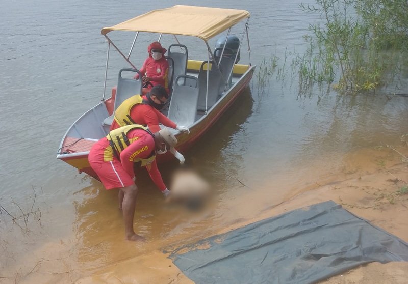 Polícia investiga morte por possível afogamento na Vila Carrapato