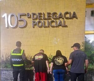 RJ: polícia prende casal suspeito de enterrar corpo de jovem no quintal