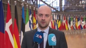 União Europeia anuncia suspensão de “certas sanções” contra a Síria