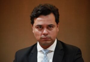 ‘Kid preto’ pede retorno de visitas após irmã tentar entrar na prisão com fone em panetone