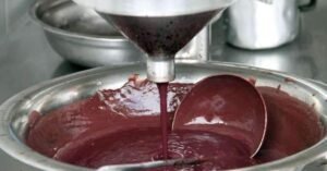 Açaí: fiscalização termina com prisão de homem que vendia produto misturado com papel em Belém