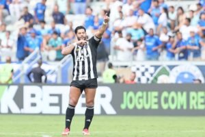 Atlético-MG vence Cruzeiro por 2 a 0 em clássico no Mineirão