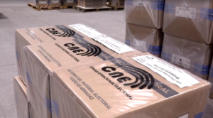 Eleitores vão às urnas no Equador para escolher presidente neste domingo 