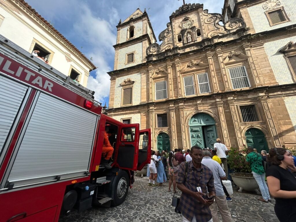 Igreja de Ouro: Polícia vai investigar desabamento que matou turista