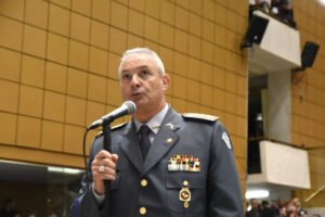 Justiça rejeita ação do PT contra Capitão Telhada por post humorístico que liga partido à maconha