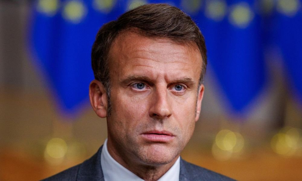 Macron afirma que União Europeia precisa estar pronta para reagir a possíveis tarifas de Trump