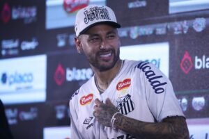 Neymar é registrado no BID da CBF e tem caminho livre para estreia no Santos