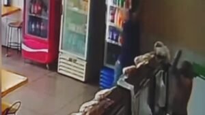 Padaria: funcionária atingida com facão diz que agressor não aceitou preço do pão