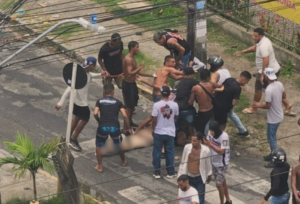 Sport e Santa Cruz são punidos com cinco jogos sem torcida após cenas de guerra nas ruas do Recife