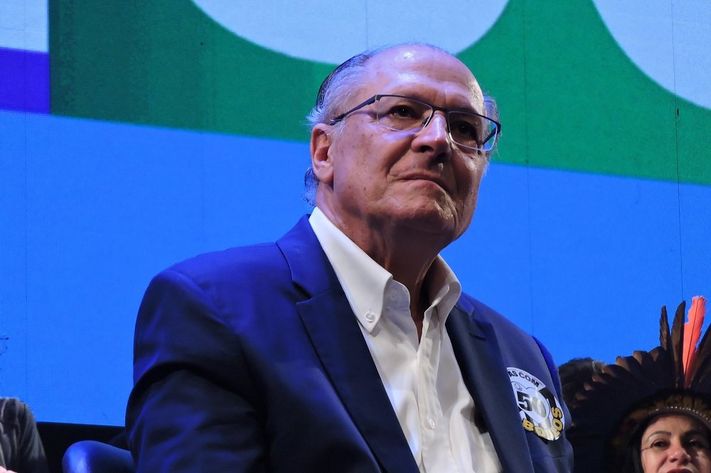 Alckmin conversa com secretário de Comércio dos EUA por videoconferência