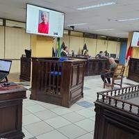 A imagem mostra o Tribunal do Júri do caso em questão.