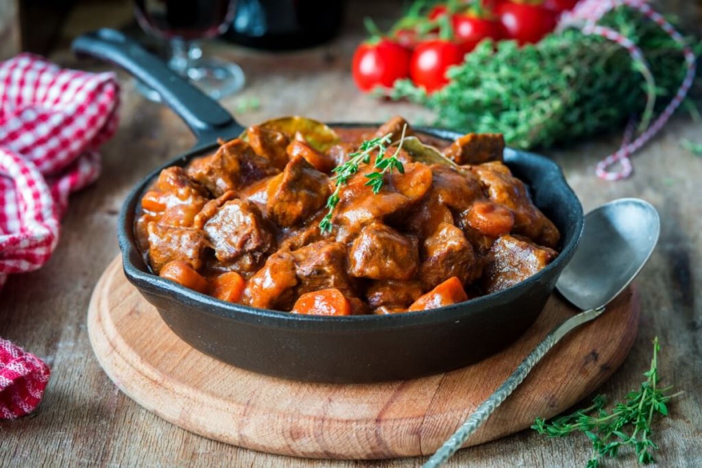 5 receitas práticas de carne de panela para o almoço