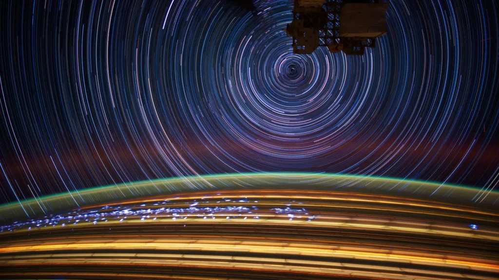 Astronauta de 70 anos está de volta; veja as melhores fotos do Espaço