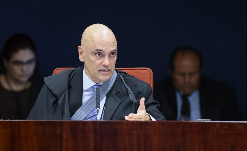 Moraes critica proposta de anistia para réus do 8/1: ‘Se fosse na sua casa, haveria?’