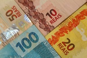 PLDO fixa meta fiscal de superávit 0,25% do PIB para 2026, com banda de 0,25 pp