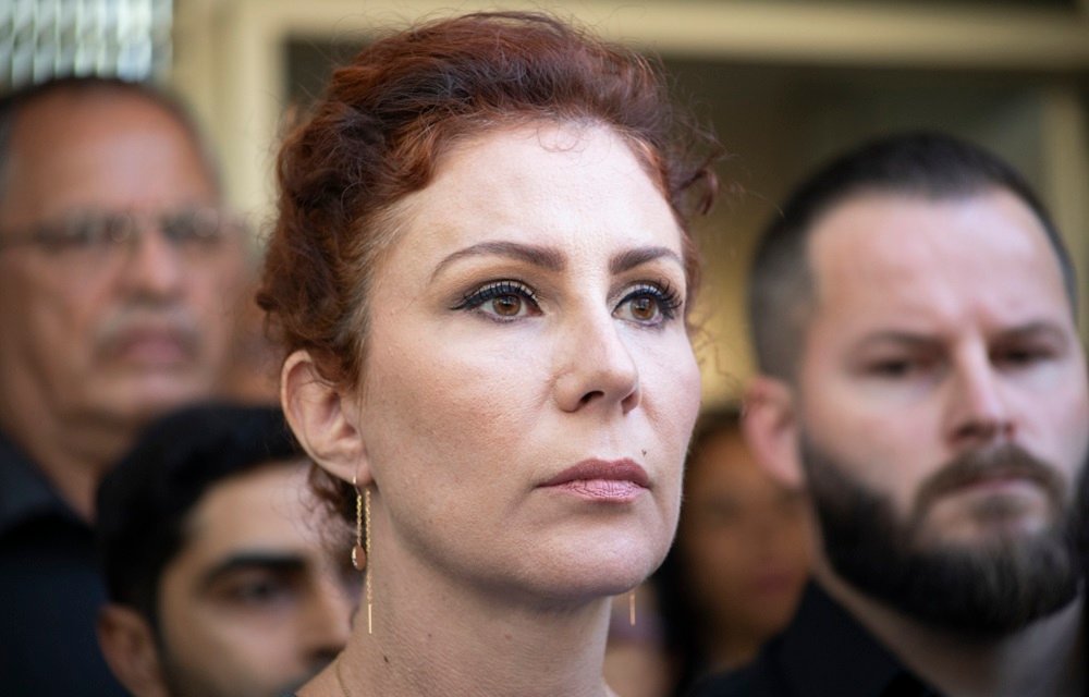 Carla Zambelli arrecada R$ 166 mil em doações para quitar multas do STF