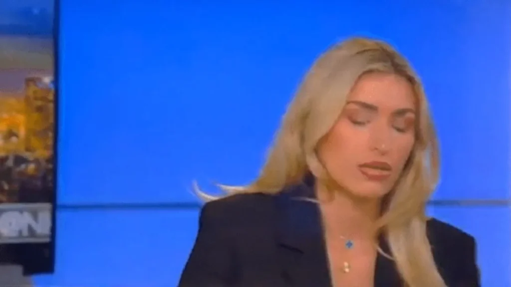 Ex-integrante do governo Trump desmaia durante programa de TV